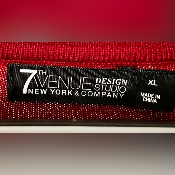 Women’s NY & Co. 7th Avenue Cardigan Argyle Sweater - Picture 4 of 4